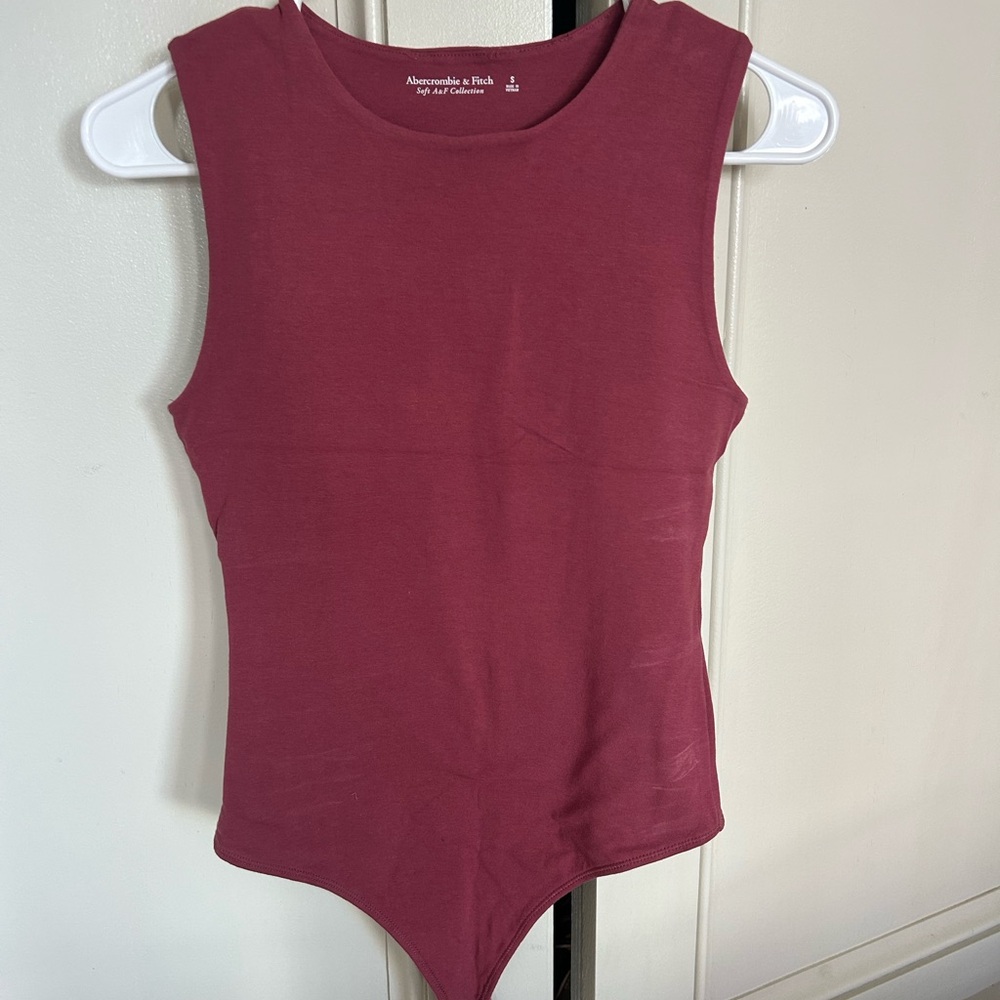 Abercrombie & Fitch Sleeveless Bodysuit in Burgundy